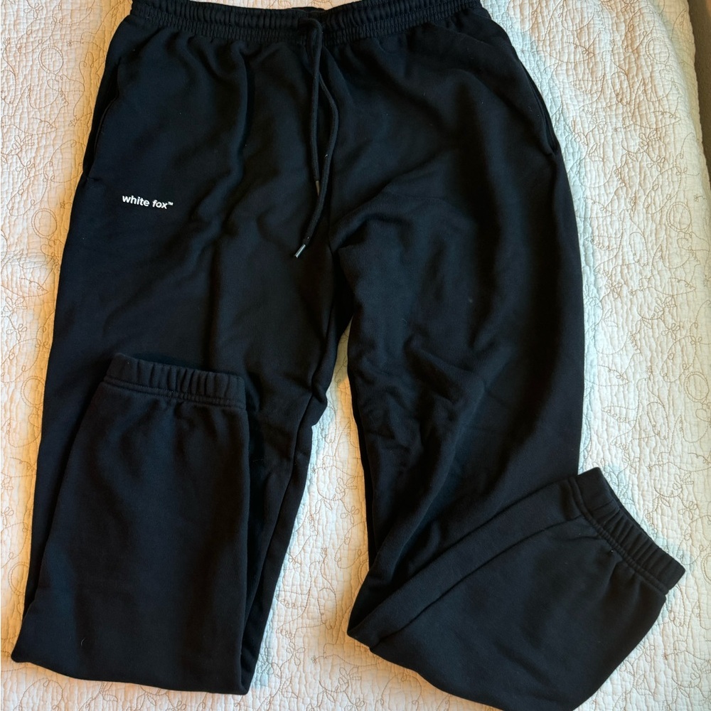 White fox Boutique sweatpants